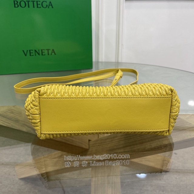 Bottega veneta高端女包 8546B BV寶緹嘉2021包包最新triangle倒三角手提單肩斜挎包三角包  gxz1247